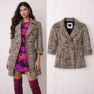 NWOT HeartSoul Statement Snake Print Coat , Sz M .